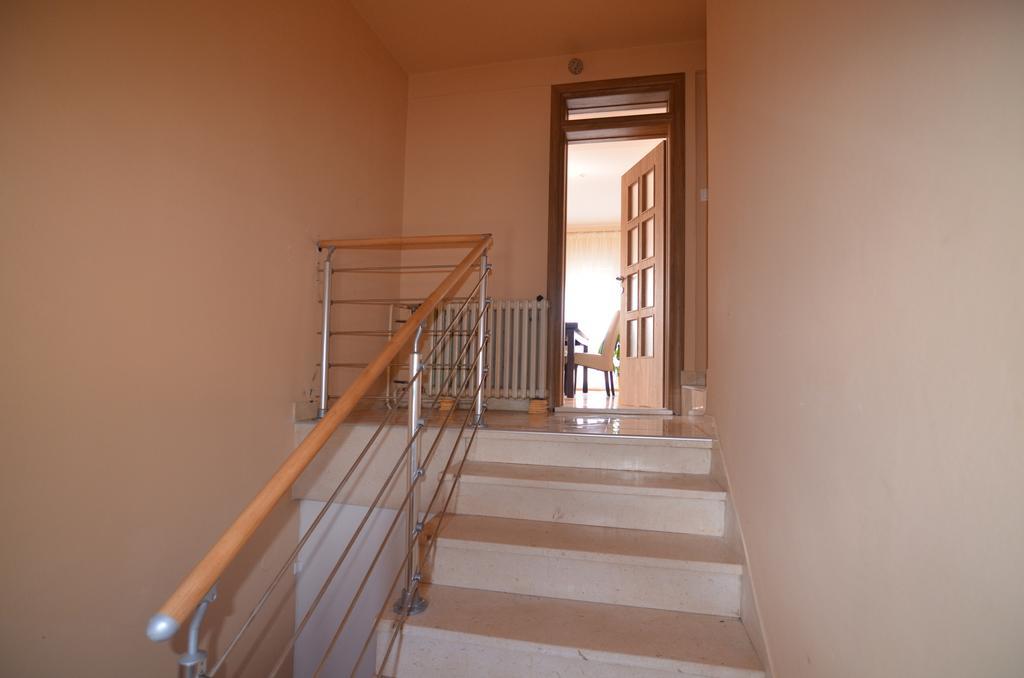 Apartment Emi Sukosan Bagian luar foto